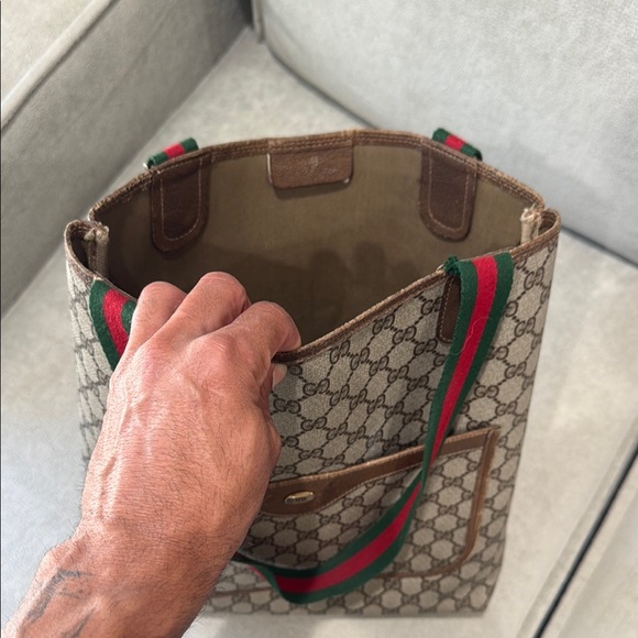 Gucci Cream and Brown Tote Bag with Iconic Monogram - Picture 8 of 10